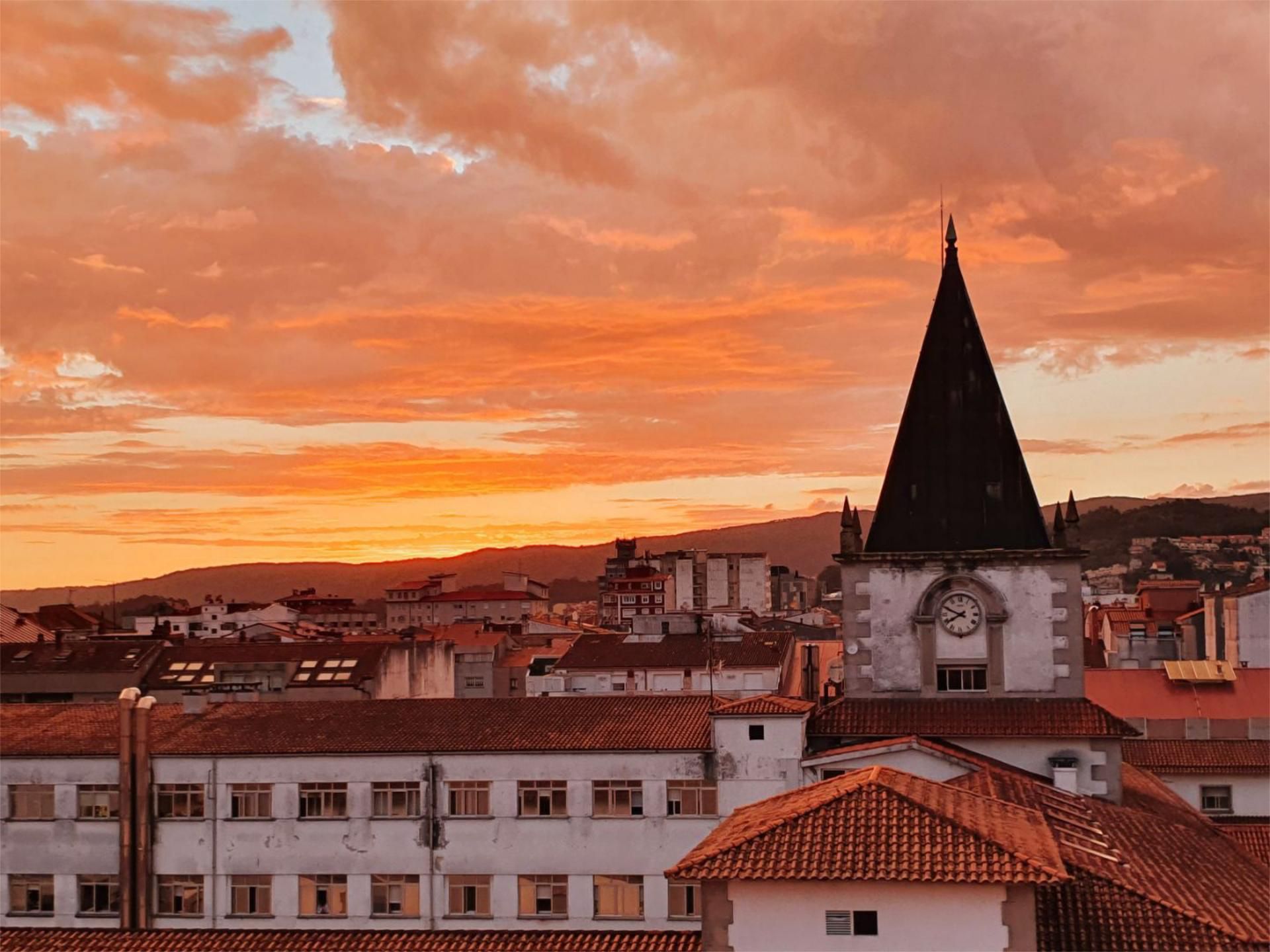 Exterior view of Attic for sale in Pontevedra Capital   with Terrace and Balcony