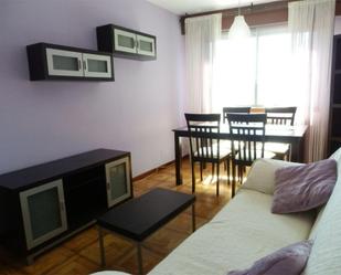 Living room of Flat to share in Santiago de Compostela   with Heating and Furnished