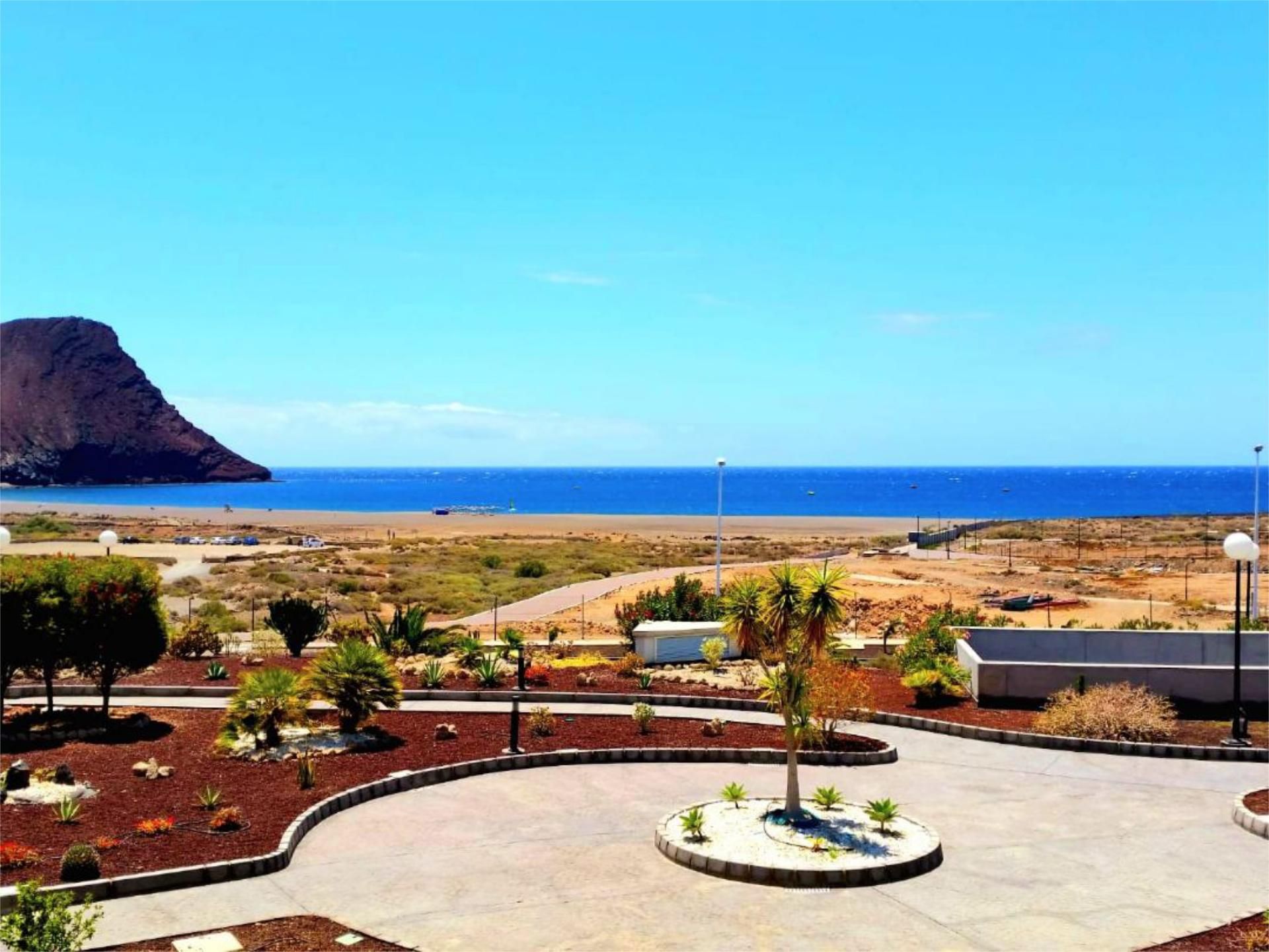 Exterior view of Flat to rent in Granadilla de Abona  with Furnished, Community parking and Balcony