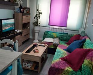 Sala d'estar de Pis en venda en Valladolid Capital amb Calefacció, Parquet i Moblat