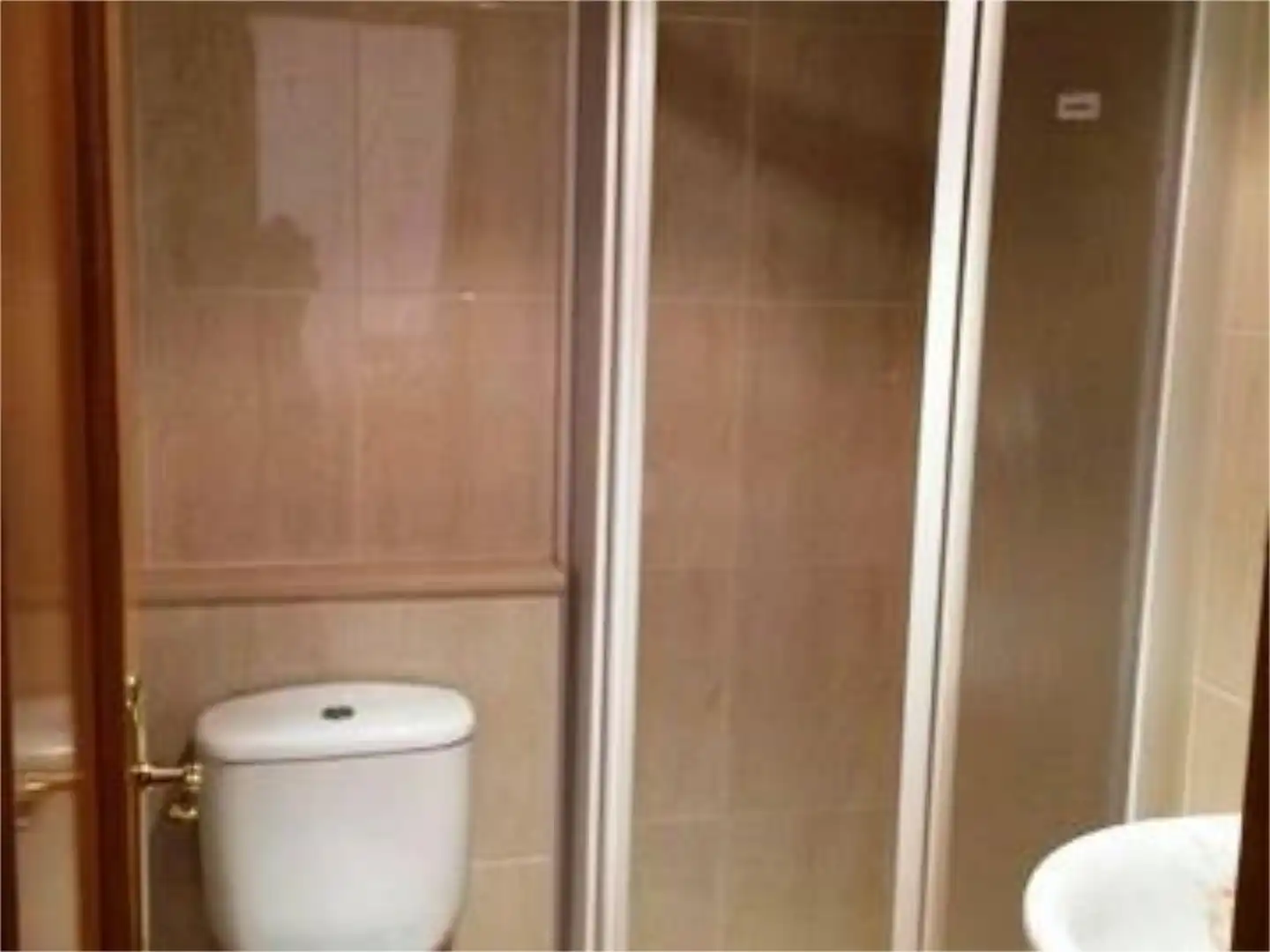 Flat for rent in Carrer Tenerife, 14, Playa Morro de Gos Bathroom of Flat for rent in Oropesa del Mar / Orpesa with Heating, Terrace and Swimming Pool
