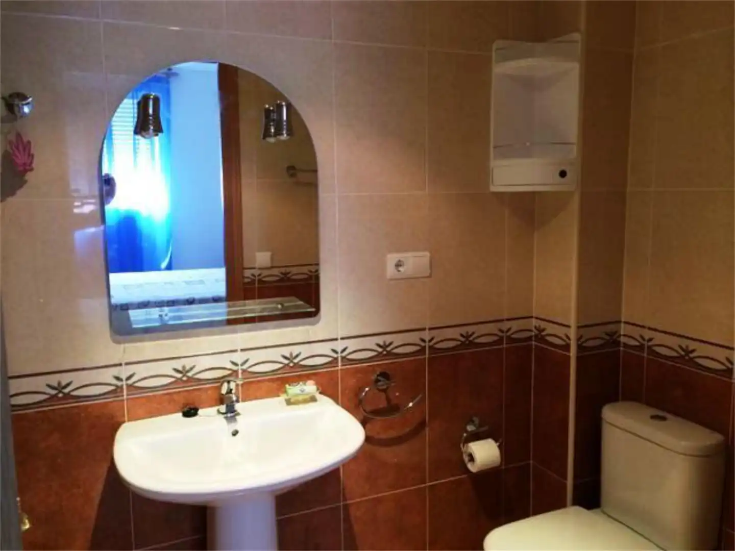 Flat for rent in Carrer Tenerife, 14, Playa Morro de Gos Bathroom of Flat for rent in Oropesa del Mar / Orpesa with Heating, Terrace and Swimming Pool