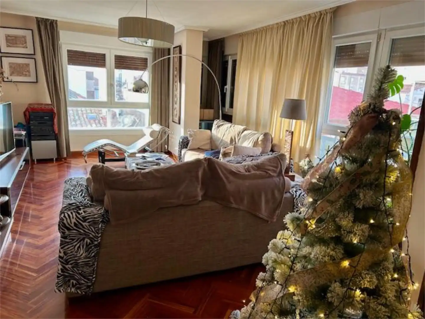 Piso en venta en Calle Menéndez Pelayo, 10, Centro Sala de estar de Piso en venta en Palencia con Calefacción, Parquet y Terraza