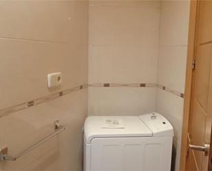 Bathroom of Apartment to rent in  Madrid Capital  with Air Conditioner