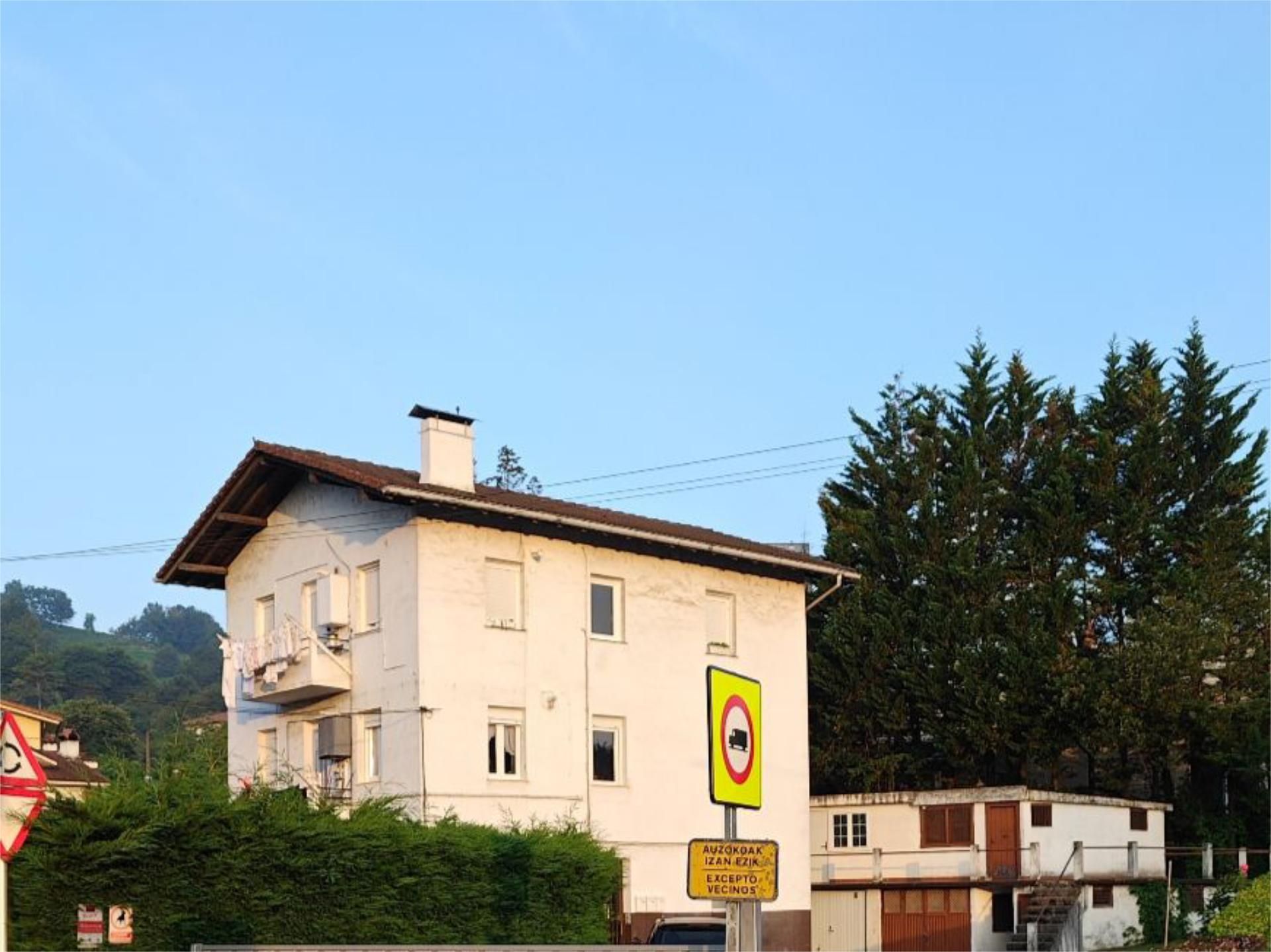 Exterior view of Flat for sale in Amorebieta-Etxano  with Terrace and Balcony