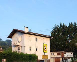 Exterior view of Flat for sale in Amorebieta-Etxano  with Heating, Private garden and Terrace