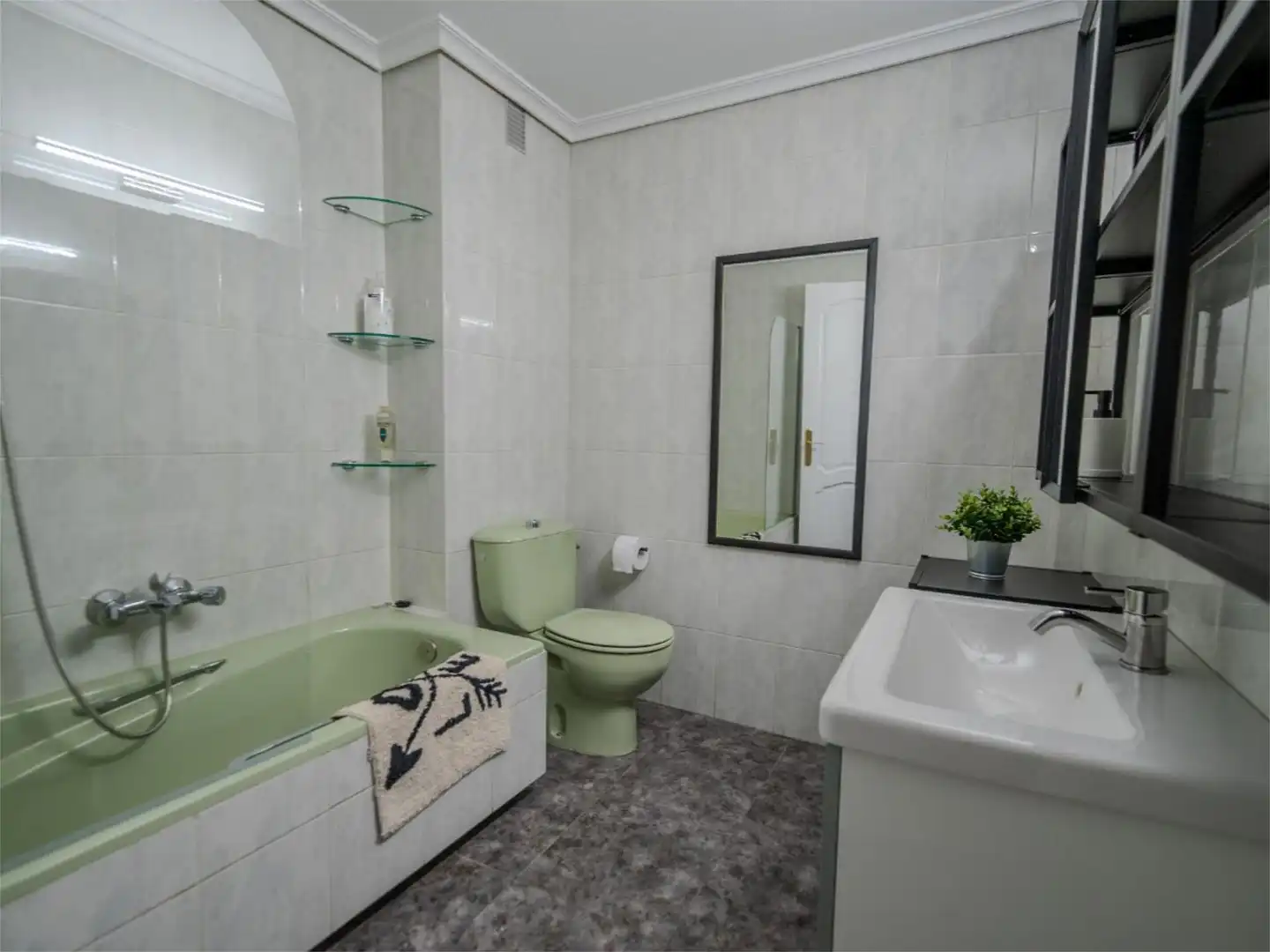 Zimmer in Calle Raimundo Lulio, 5, Santa Rosa - Valdeolleros
