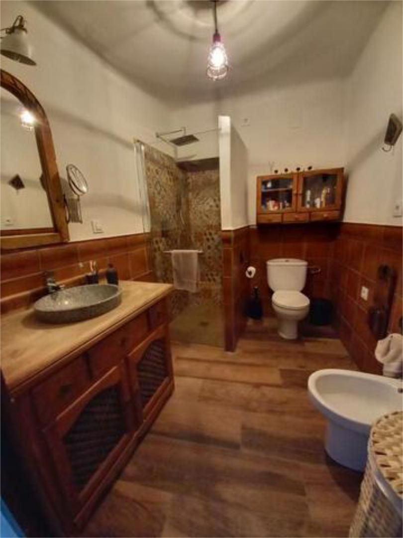 Bathroom of House or chalet for sale in Casas de Don Pedro  with Private garden, Terrace and Storage room