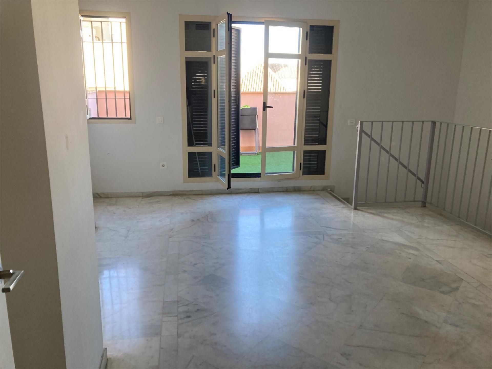 Dúplex de lloguer en  Sevilla Capital amb Aire condicionat, Calefacció i Terrassa