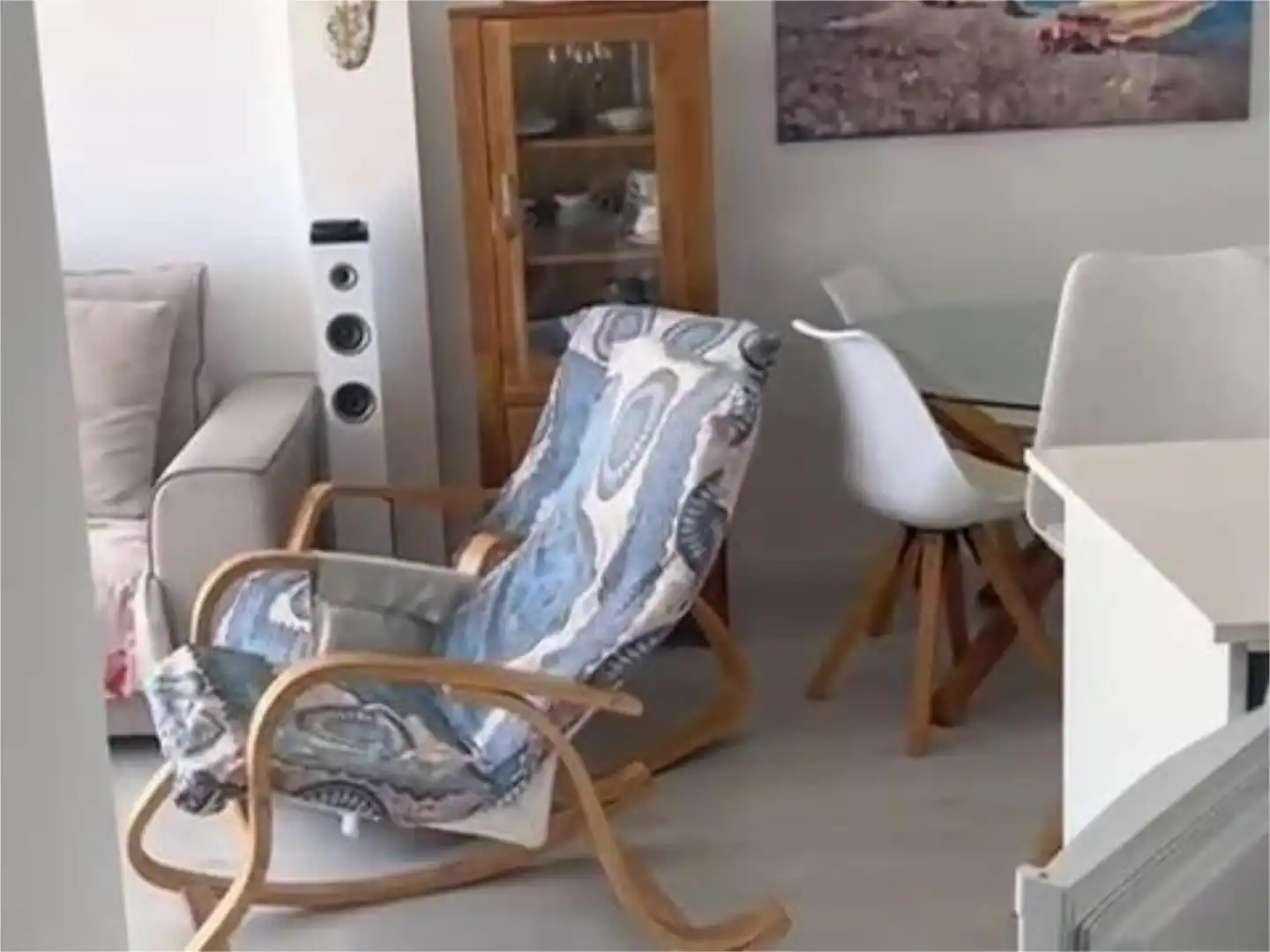 Piso de alquiler en Avenida de los Geraneos, 9, Calahonda - Carchuna Sala de estar de Piso de alquiler en Motril con Calefacción, Jardín privado y Terraza