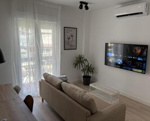 Sala d'estar de Pis de lloguer en  Granada Capital amb Aire condicionat i Balcó