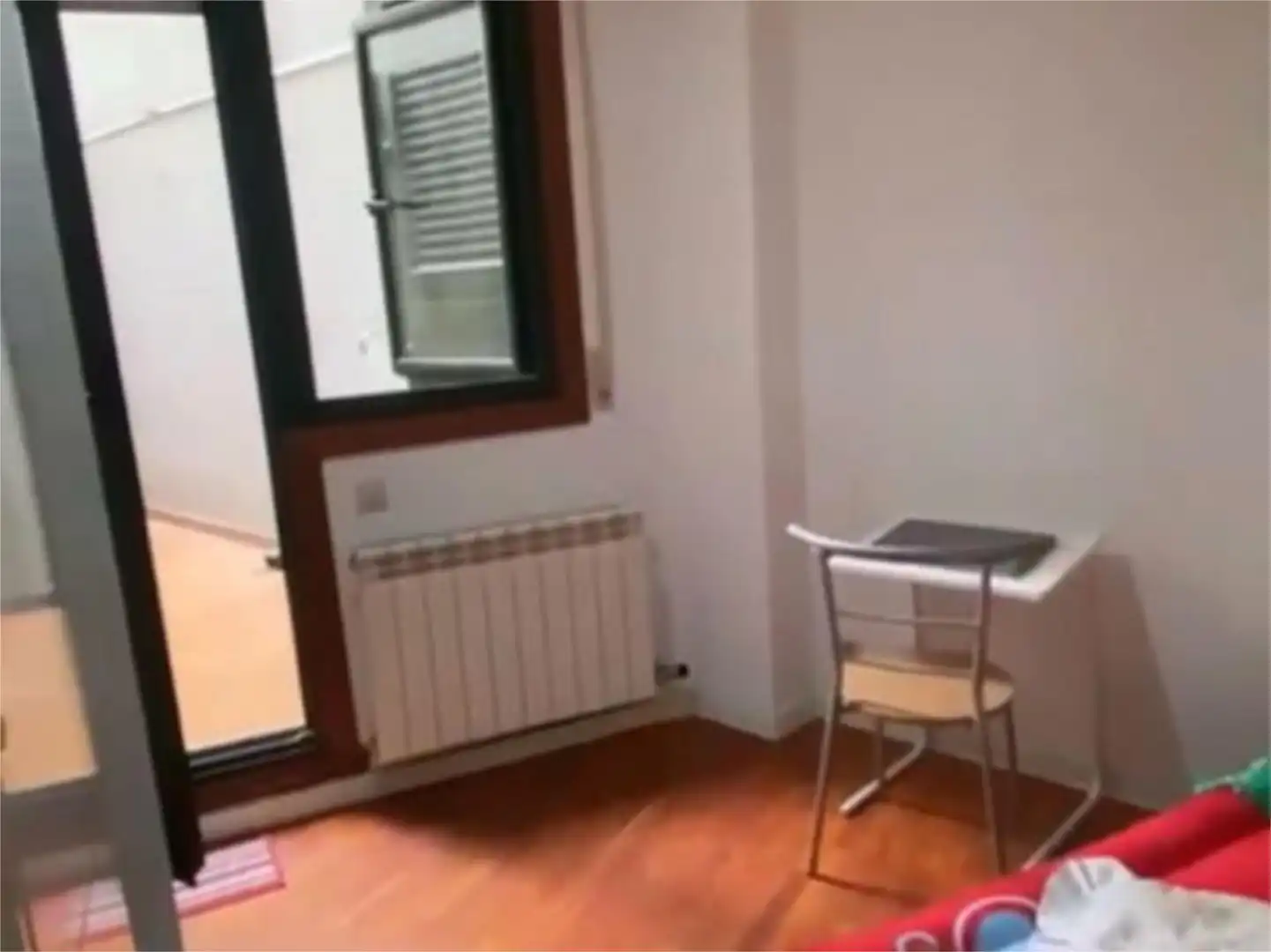 Room in Rúa da Ronda de Don Bosco, 21, Centro - Areal Bedroom of Flat for share in Vigo with Heating, Parquet flooring and Storage room