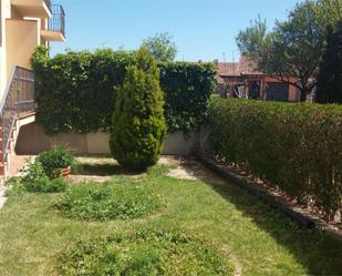 Garden of Planta baja to rent in Torrecaballeros  with Heating, Private garden and Parquet flooring