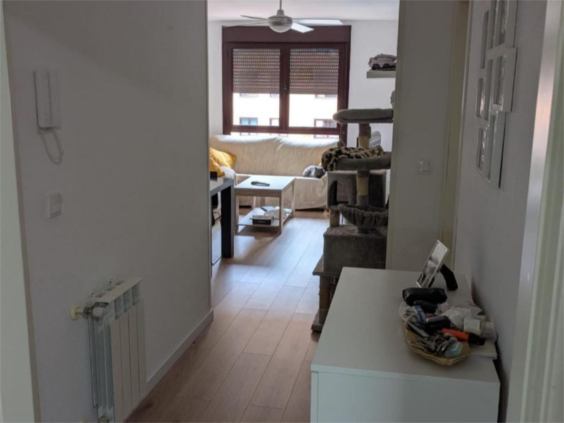 Bedroom of Flat to rent in Alcobendas  with Heating, Parquet flooring and Storage room