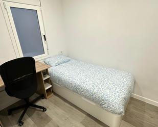 Dormitori de Pis per a compartir en L'Hospitalet de Llobregat amb Terrassa, Moblat i Forn