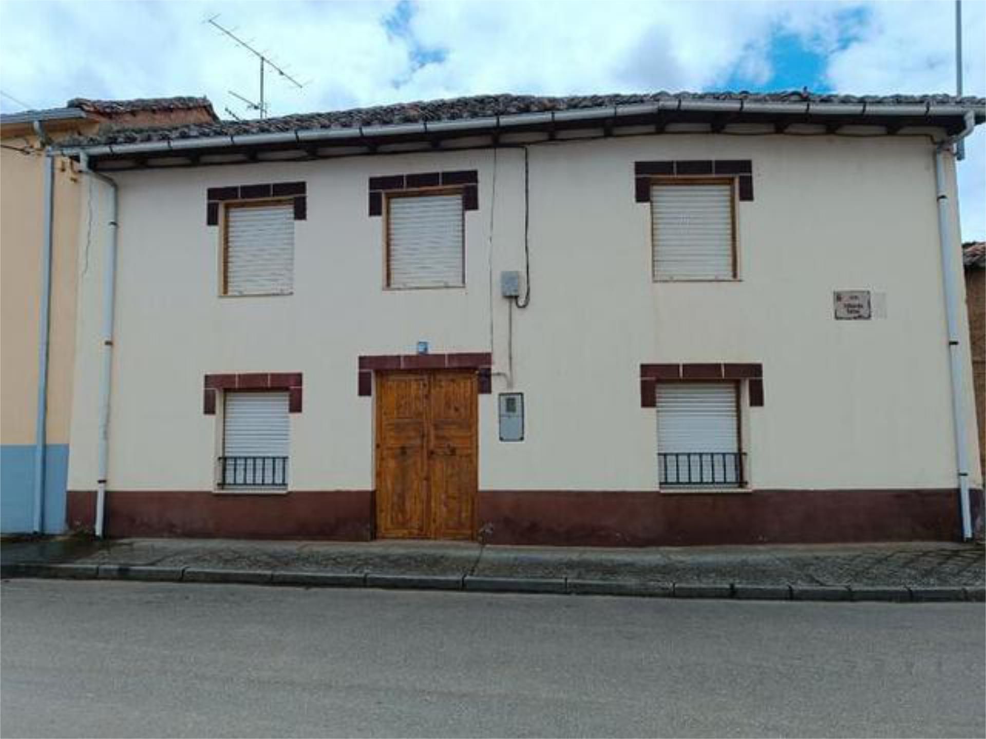 Vista exterior de Casa o xalet en venda en Toral de los Guzmanes