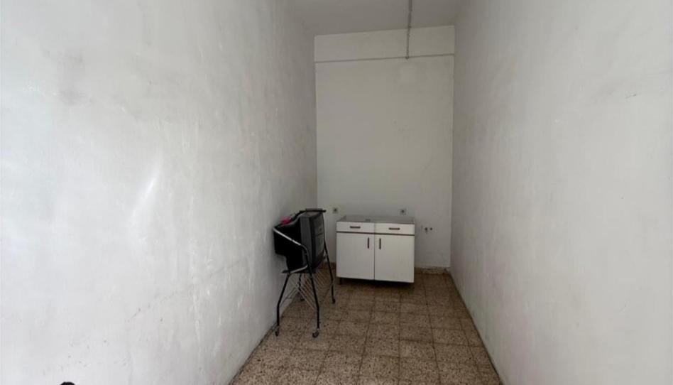 Photo 1 of Box room to rent in San Ignacio Kalea, 4, Cruces, Bizkaia
