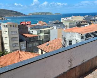 Vista exterior de Pis en venda en Malpica de Bergantiños amb Terrassa, Forn i TV