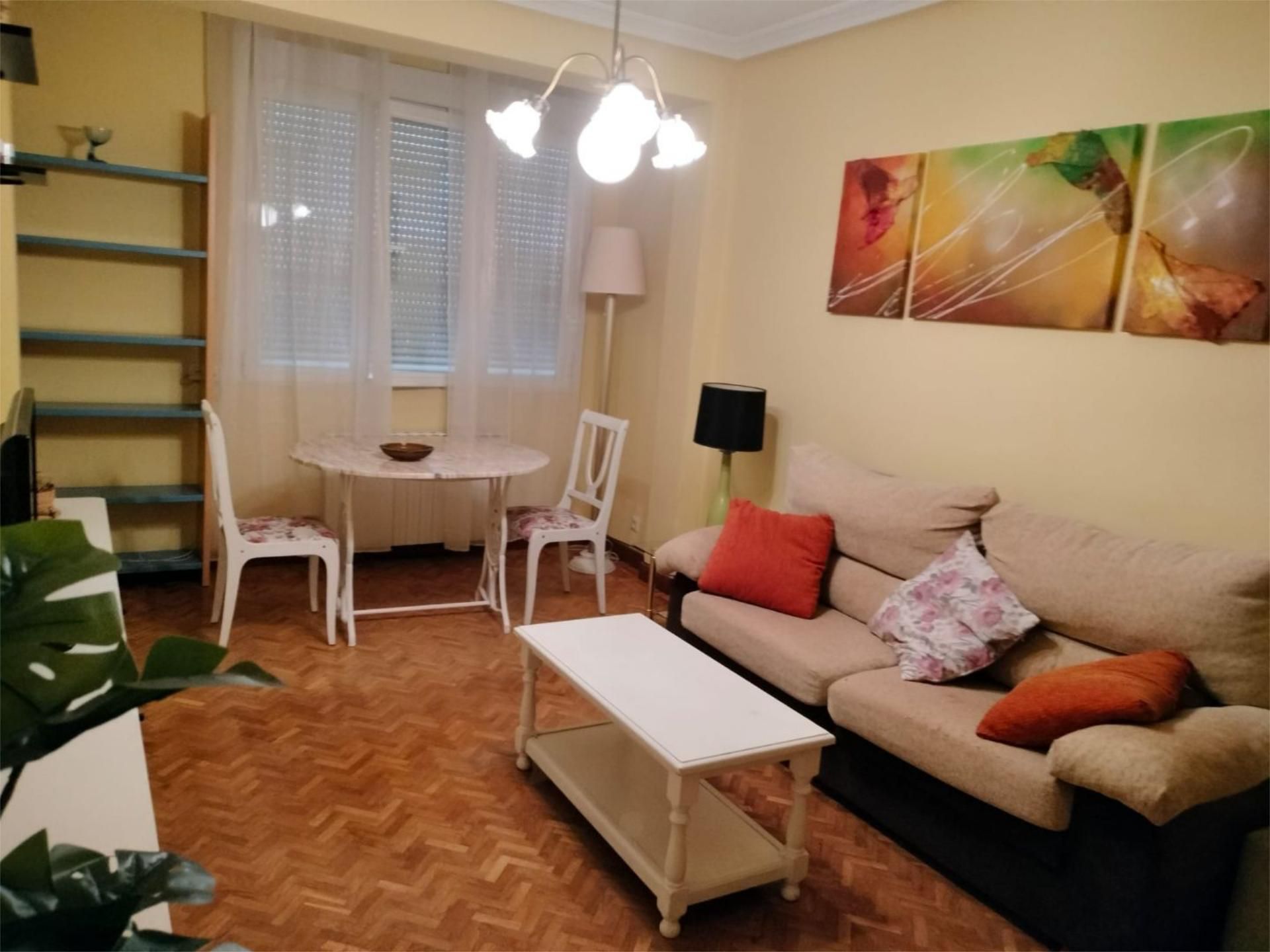Living room of Flat to rent in Valladolid Capital  with Heating and Furnished