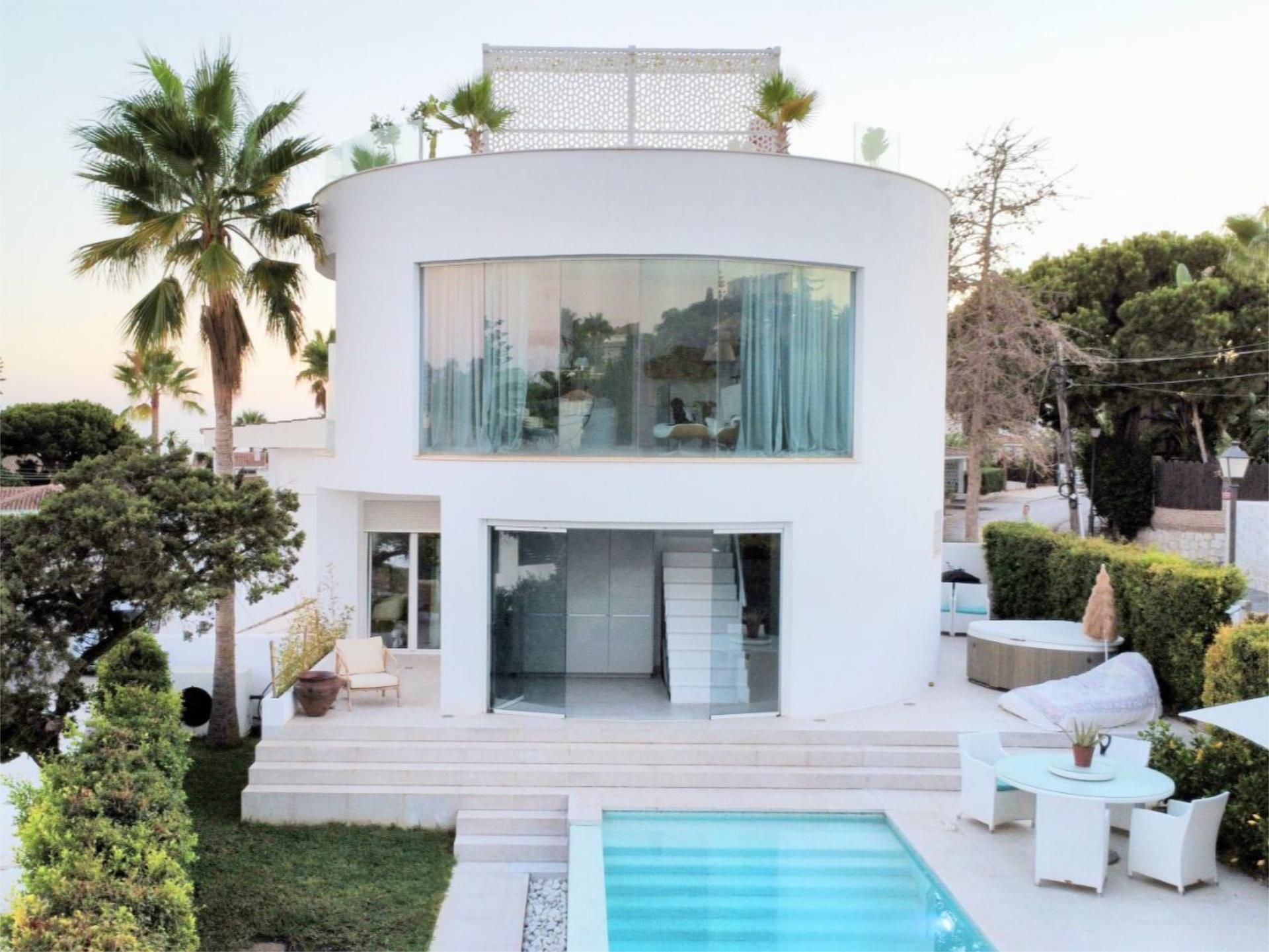 Exterior view of House or chalet for sale in Marbella  with Air Conditioner, Terrace and Swimming Pool