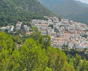 Vista exterior de Àtic en venda en Ojén amb Aire condicionat