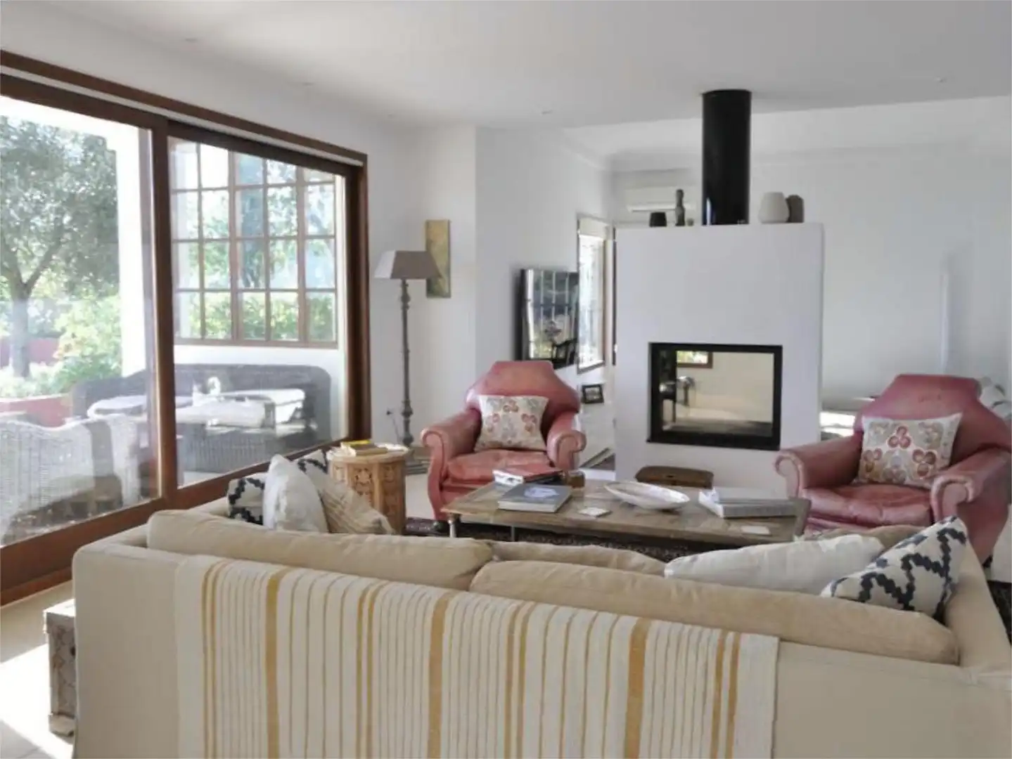 Casa o chalet en venta en Carrer Fray Salvador, 1, Cervera del Maestre Sala de estar de Casa o chalet en venta en Cervera del Maestre con Aire acondicionado, Calefacción y Jardín privado