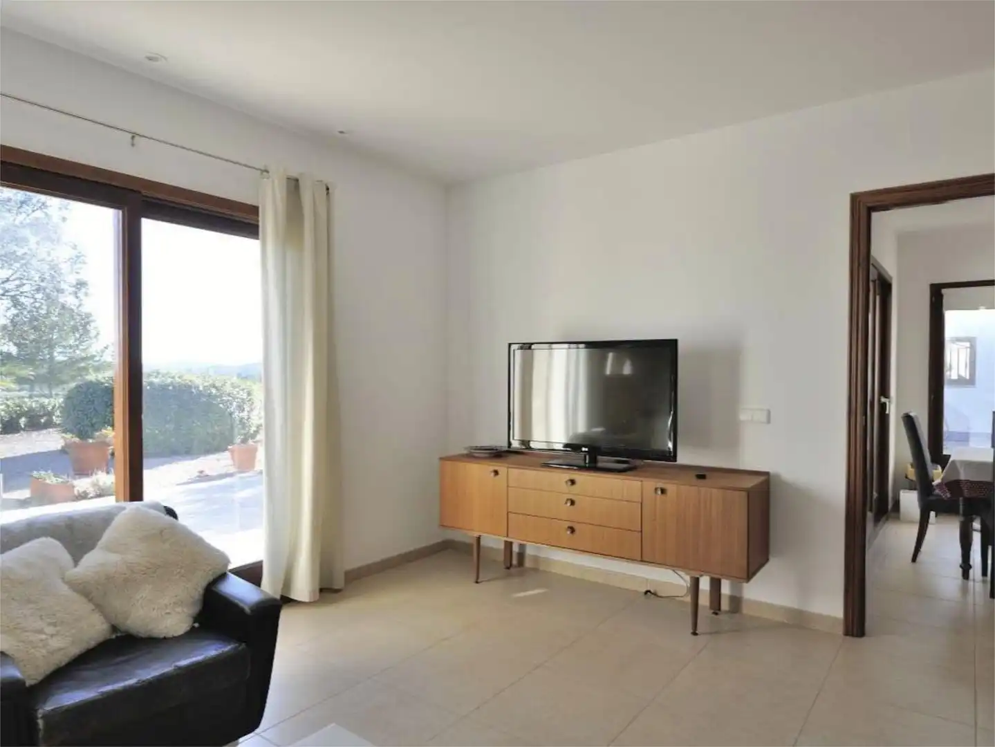 Casa o chalet en venta en Carrer Fray Salvador, 1, Cervera del Maestre Sala de estar de Casa o chalet en venta en Cervera del Maestre con Aire acondicionado, Calefacción y Jardín privado