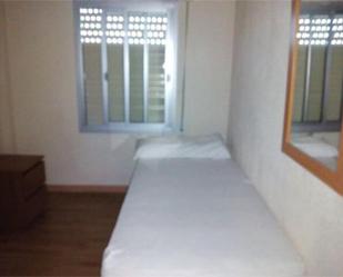 Bedroom of Flat to rent in  Jaén Capital  with Heating, Private garden and Furnished