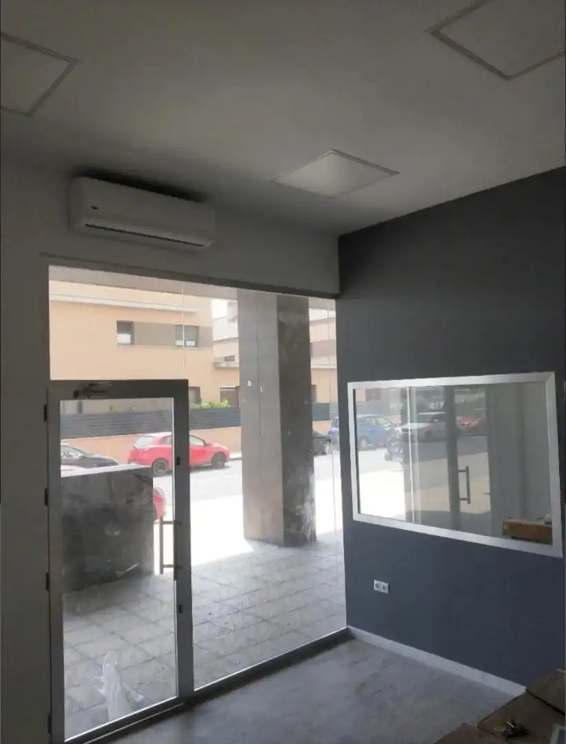 Local de alquiler en Calle Ana María Jerez Cano, 2, Marismas del Polvorín Vista exterior de Local de alquiler en Huelva con Aire acondicionado y Calefacción