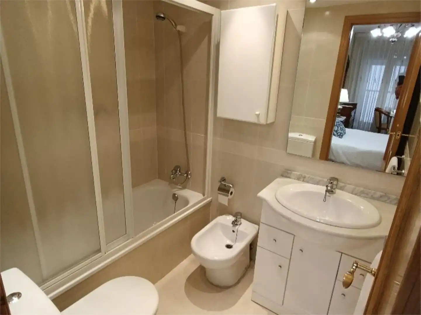 Room in Carrera de la Fonteta de Sant Lluís, 38, En Corts - Doctor Waksman