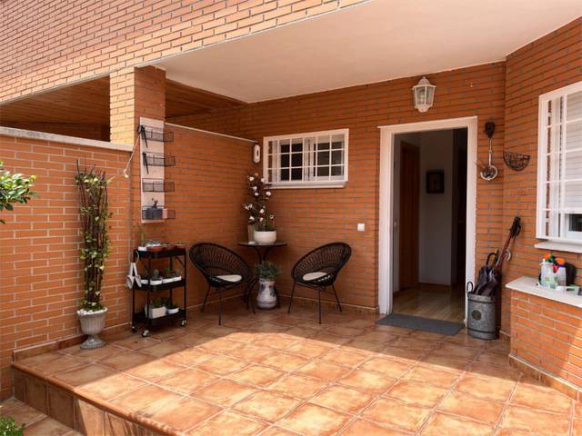 Casa-chalet en Venta en Calle Lirio, 10 en Urbanizaciones