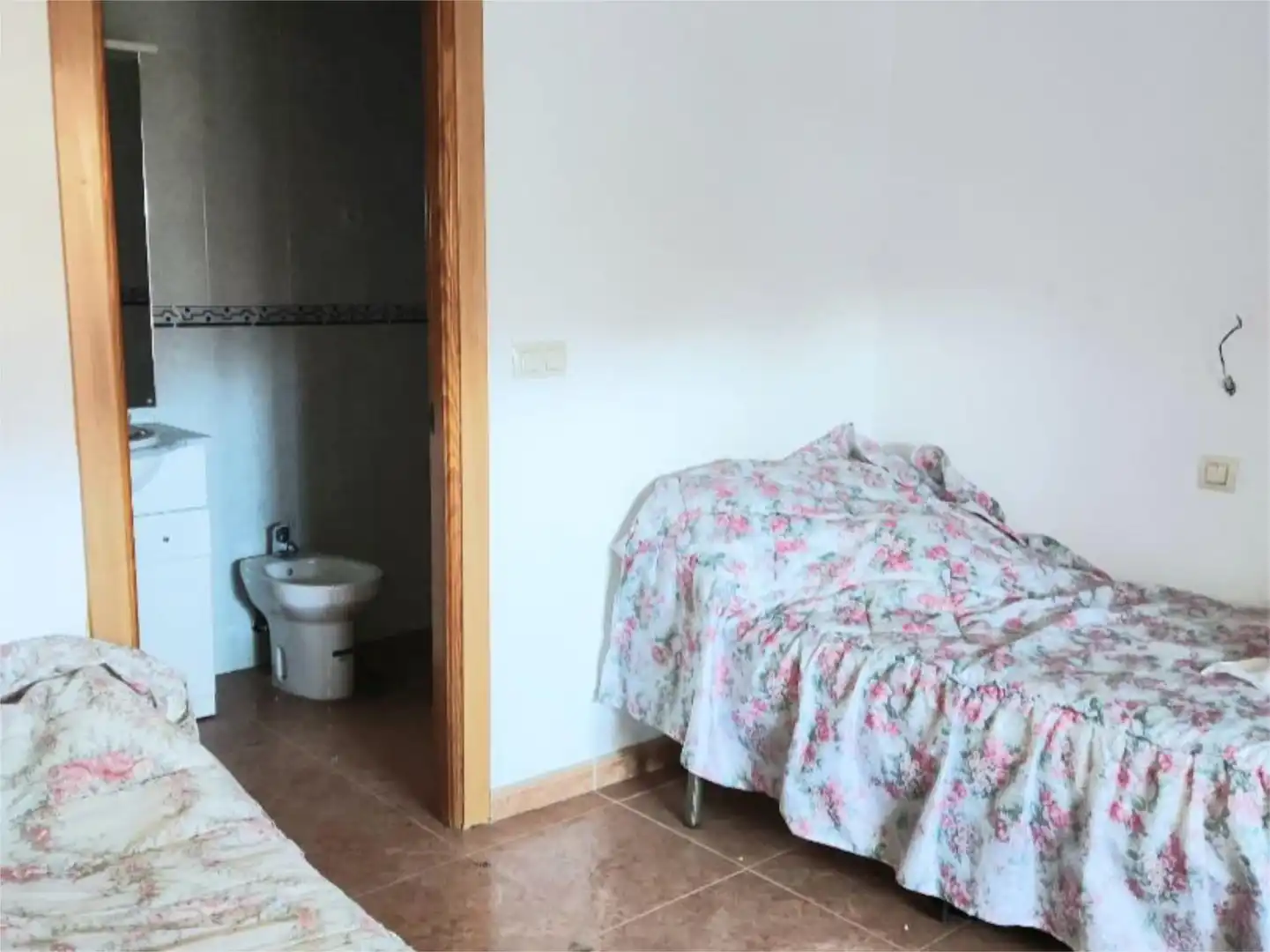 Dormitori de Casa adosada en venda en Burgohondo amb Calefacció, Terrassa i Traster