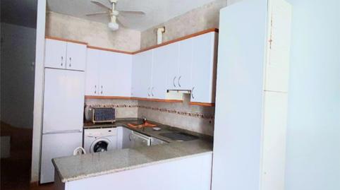 Foto 3 de Casa adosada en venda a Calle la Mata, 1, Burgohondo, Ávila