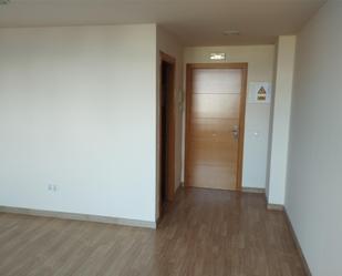 Duplex to rent in Getafe  with Air Conditioner, Heating and Community parking