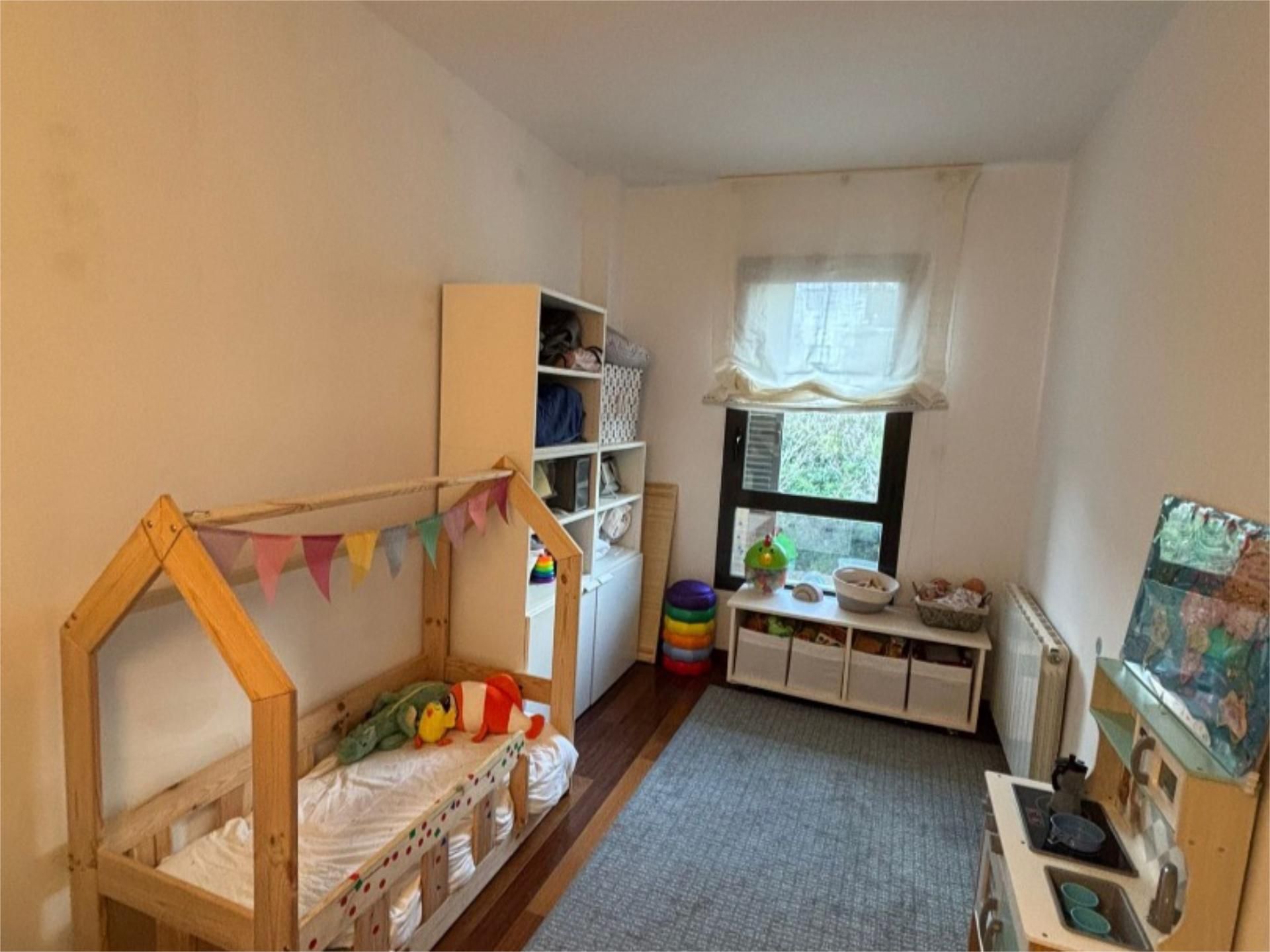 Bedroom of Flat to rent in Begues  with Air Conditioner, Heating and Community parking