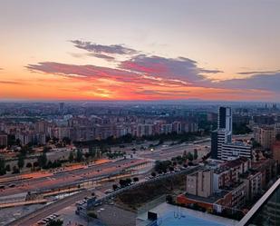 Vista exterior de Pis de lloguer en  Zaragoza Capital amb Terrassa i Piscina
