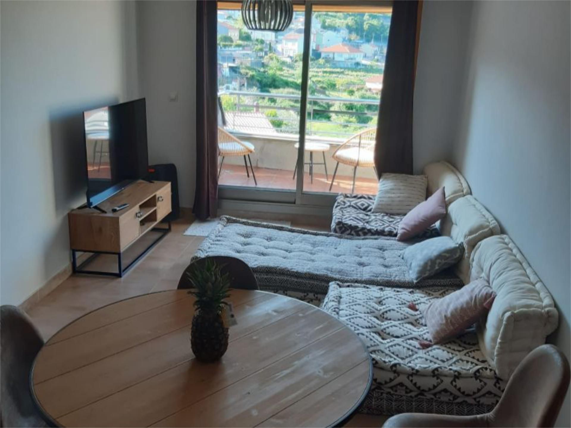 Living room of Flat for sale in Boiro  with Air Conditioner, Parquet flooring and Terrace