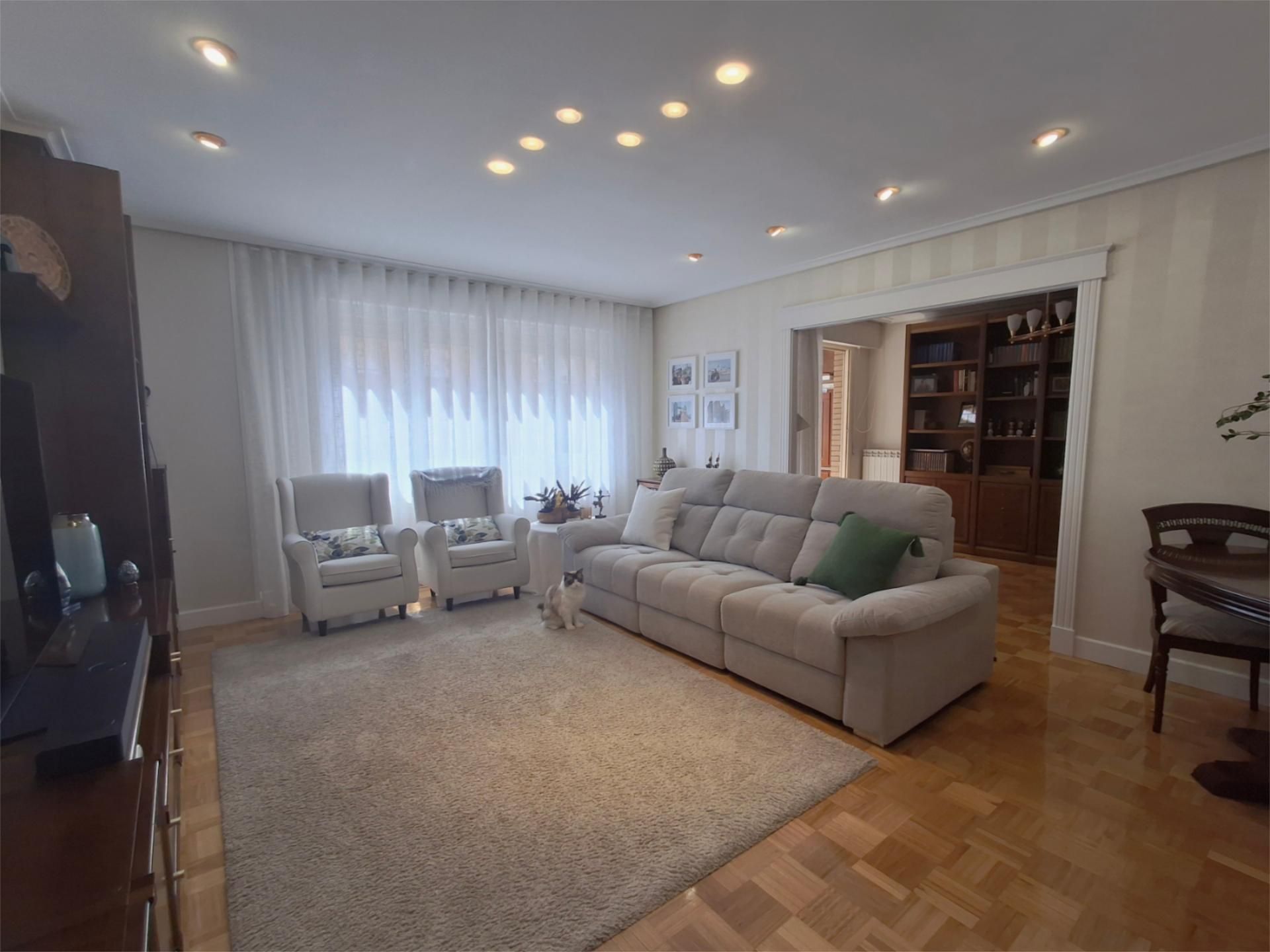 Living room of Flat for sale in  Logroño  with Balcony