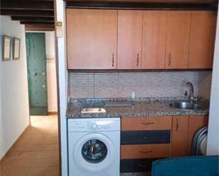 Cuina de Apartament de lloguer en Almonte amb Calefacció i Moblat