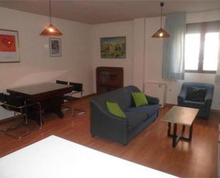Living room of Apartment to rent in Medina del Campo  with Heating and Furnished