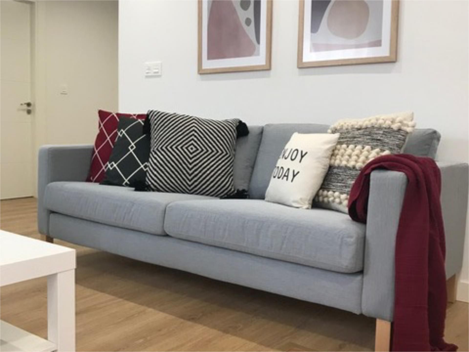 Living room of Flat for sale in Salamanca Capital  with Terrace, Swimming Pool and Balcony