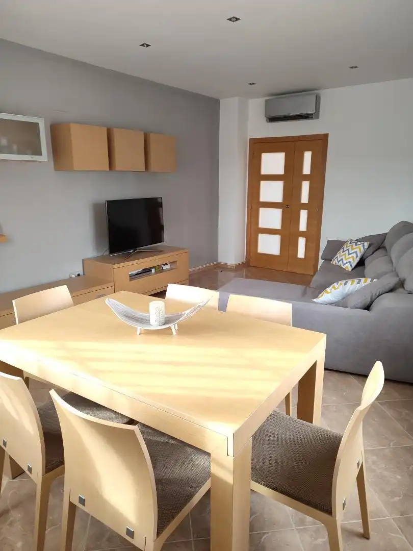 Wohnzimmer von Einfamilien-Reihenhaus zum Verkauf in Albalat de la Ribera mit Klimaanlage, Terrasse und Balkon
