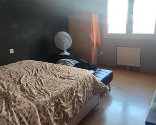 Bedroom of Flat to rent in Gijón   with Heating, Furnished and Video intercom