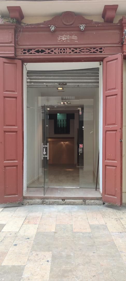 Premises for sale in Vilanova i la Geltrú  with Air Conditioner and Heating