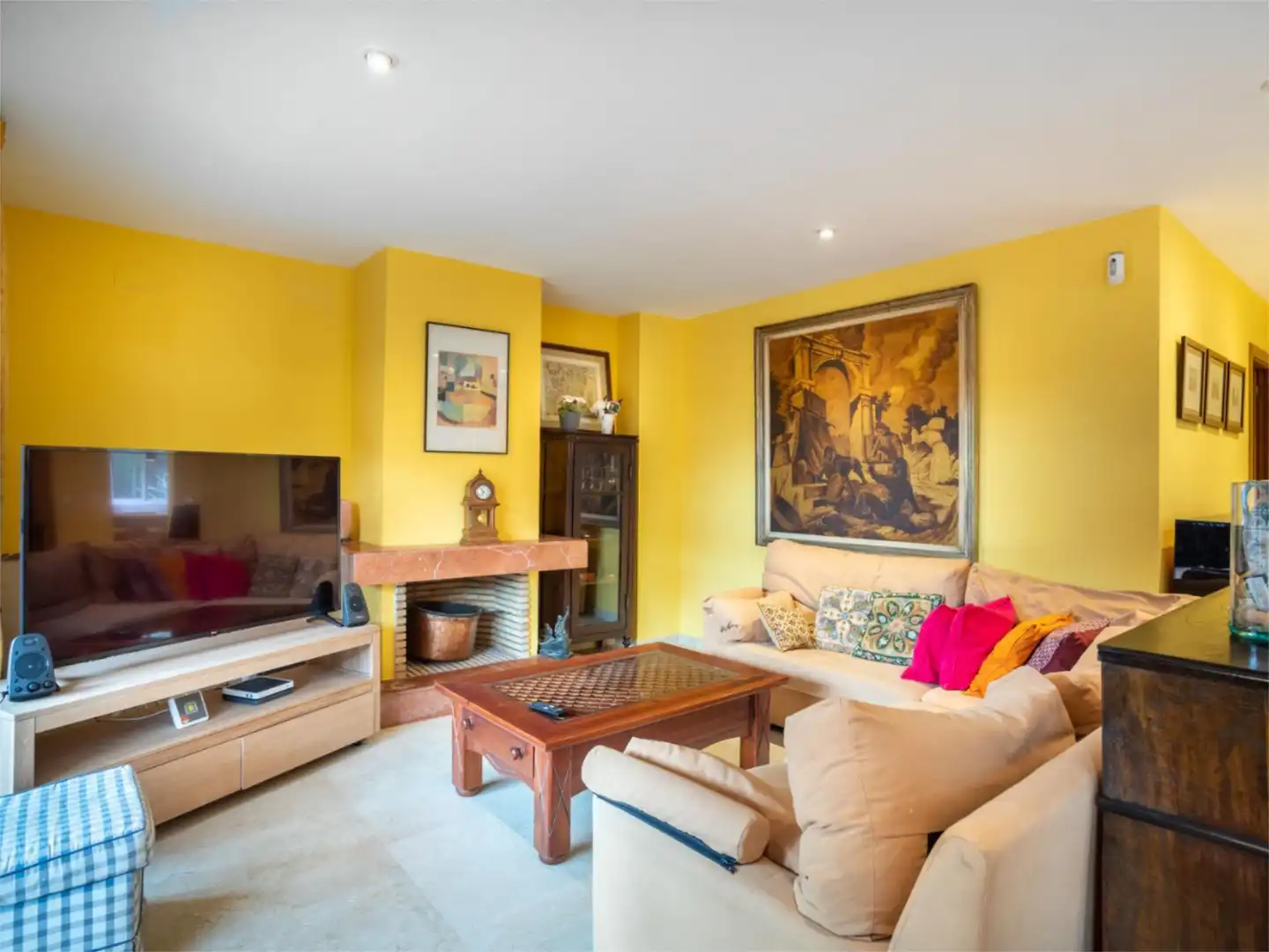 Detached homes for sale in Carrer Dels Oms, 3, Sant Vicenç Platja Living room of Detached homes for sale in Sant Vicenç de Montalt with Air Conditioner, Terrace and Swimming Pool