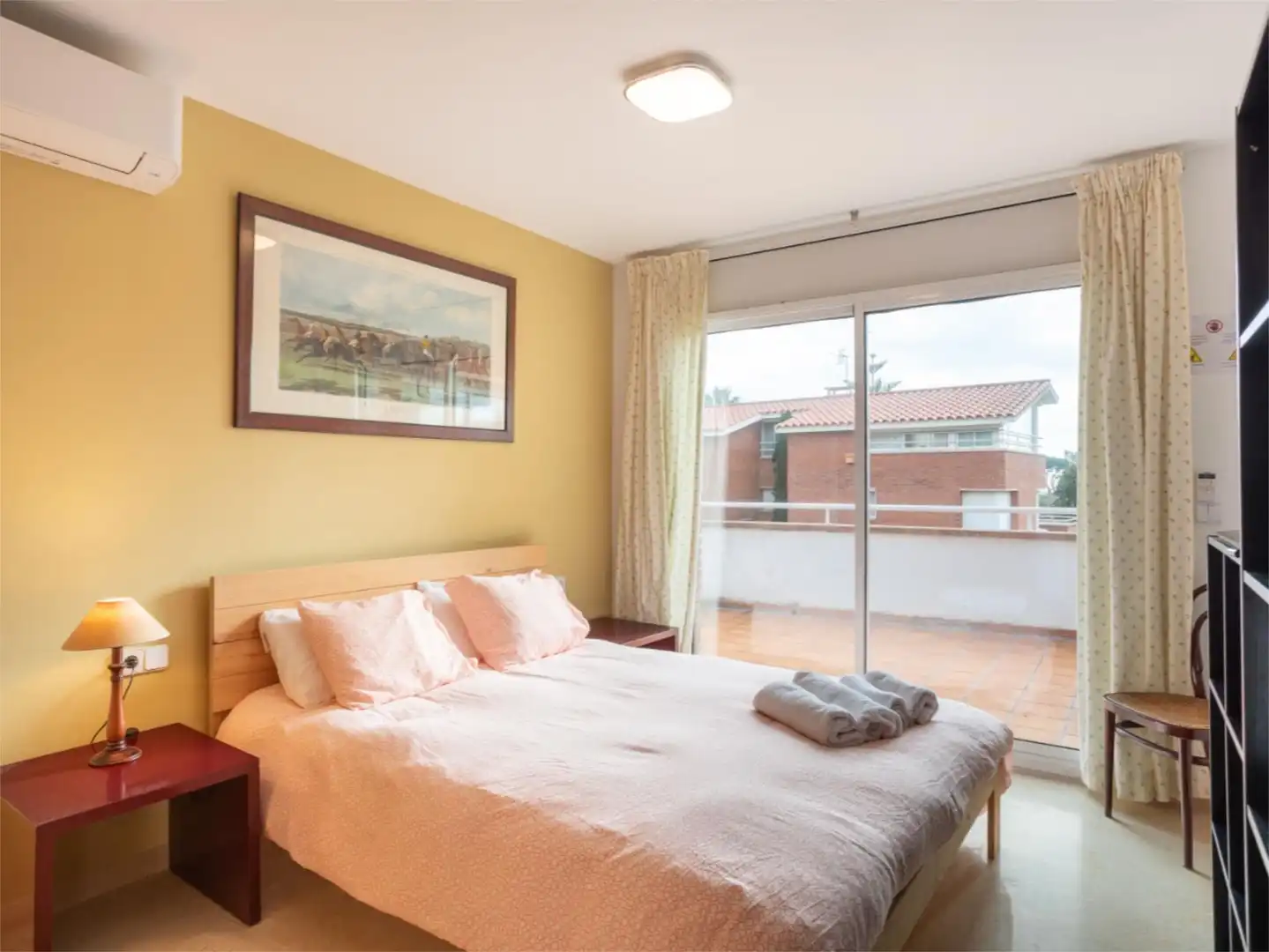 Detached homes for sale in Carrer Dels Oms, 3, Sant Vicenç Platja Bedroom of Detached homes for sale in Sant Vicenç de Montalt with Air Conditioner, Terrace and Swimming Pool