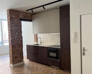 Cuina de Pis de lloguer en  Madrid Capital amb Aire condicionat i Calefacció