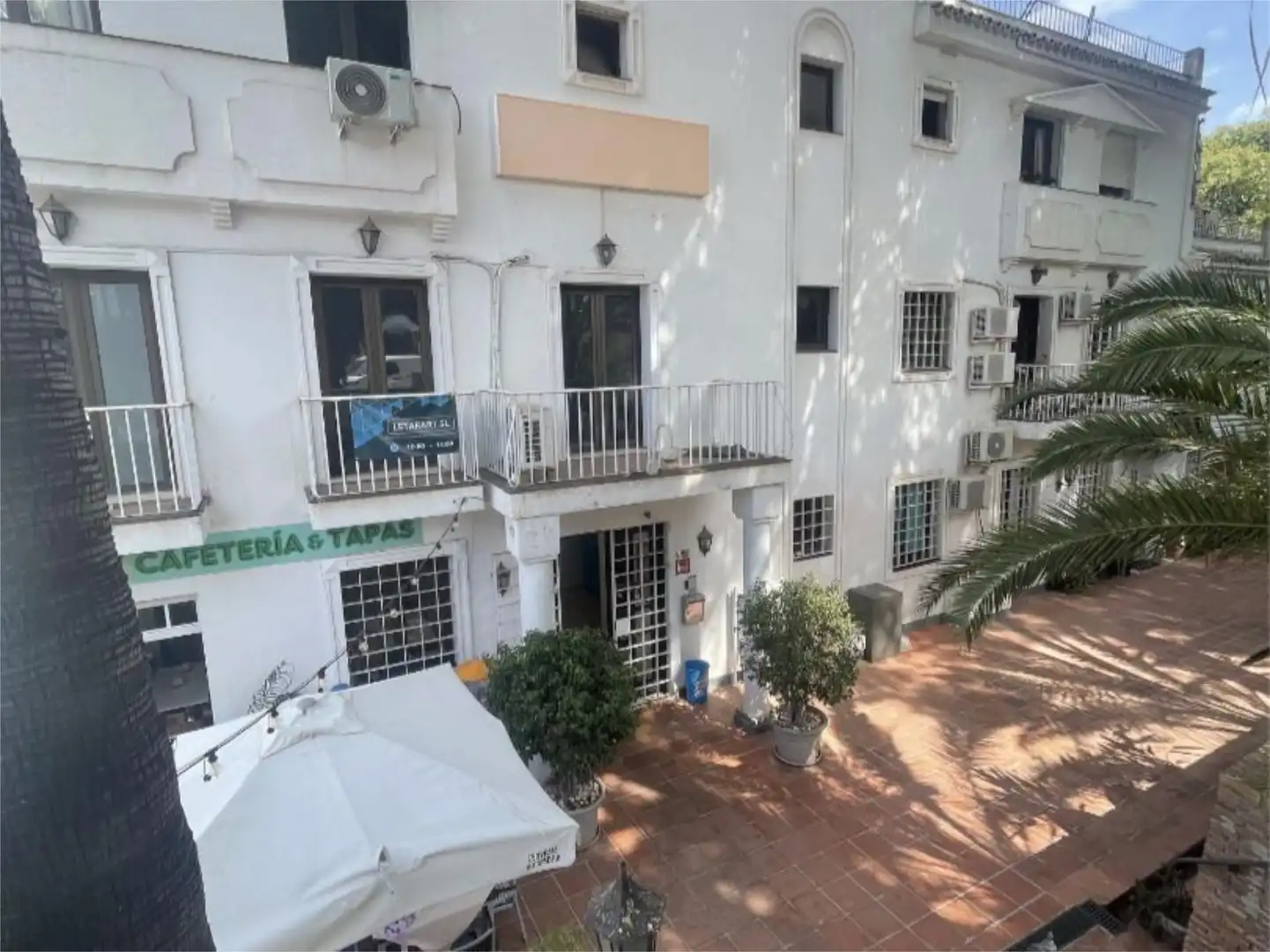 Vista exterior de Oficina de alquiler en Marbella