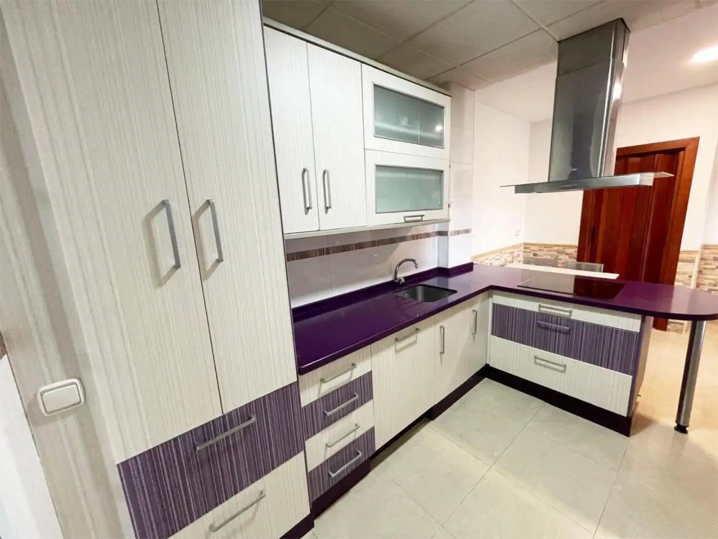 Casa o chalet en venta en Calle Ventosilla Alta, 17, Setenil de las Bodegas Cocina de Casa o chalet en venta en Setenil de las Bodegas con Terraza, Piscina y Balcón