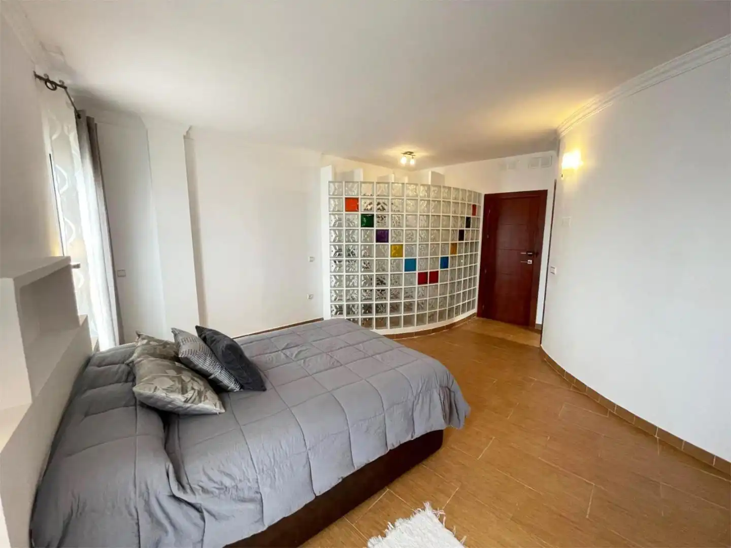 Casa o chalet en venta en Calle Ventosilla Alta, 17, Setenil de las Bodegas Habitación de Casa o chalet en venta en Setenil de las Bodegas con Terraza, Piscina y Balcón